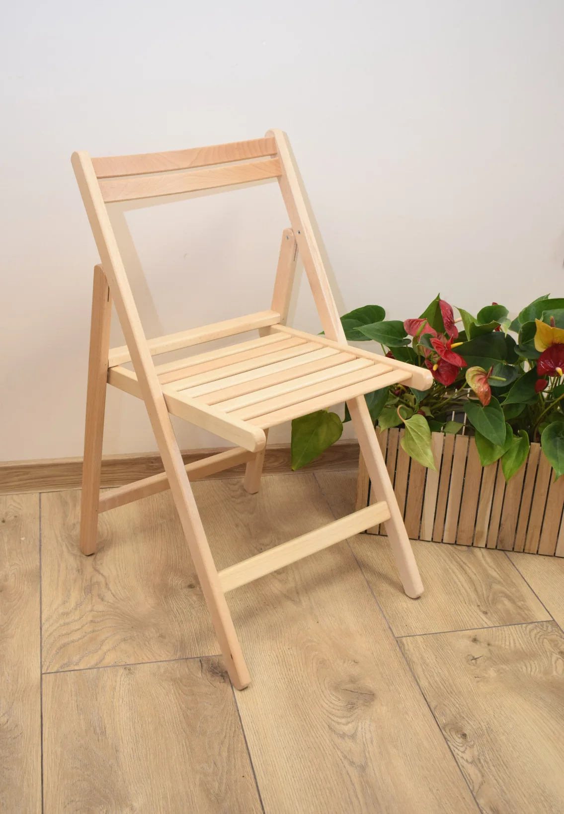 Krzesło składane bezbarwne - obrazek 3